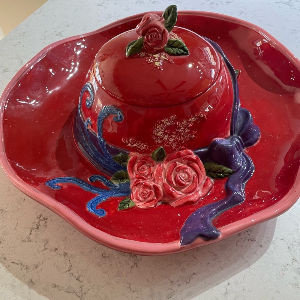chip and dip dish, Red Hat Ladies brand, excellent condition. unused
